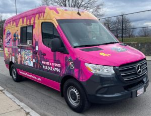 Read more about the article Book Boston Icecream Truck in Everett, MA | Ice Cream Truck Rental for Events
