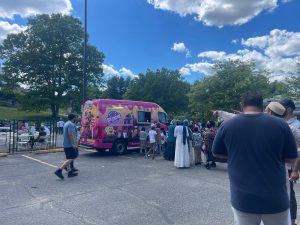 Read more about the article Book Boston Icecream Truck in Waltham, MA | Ice Cream Truck Rental for Events